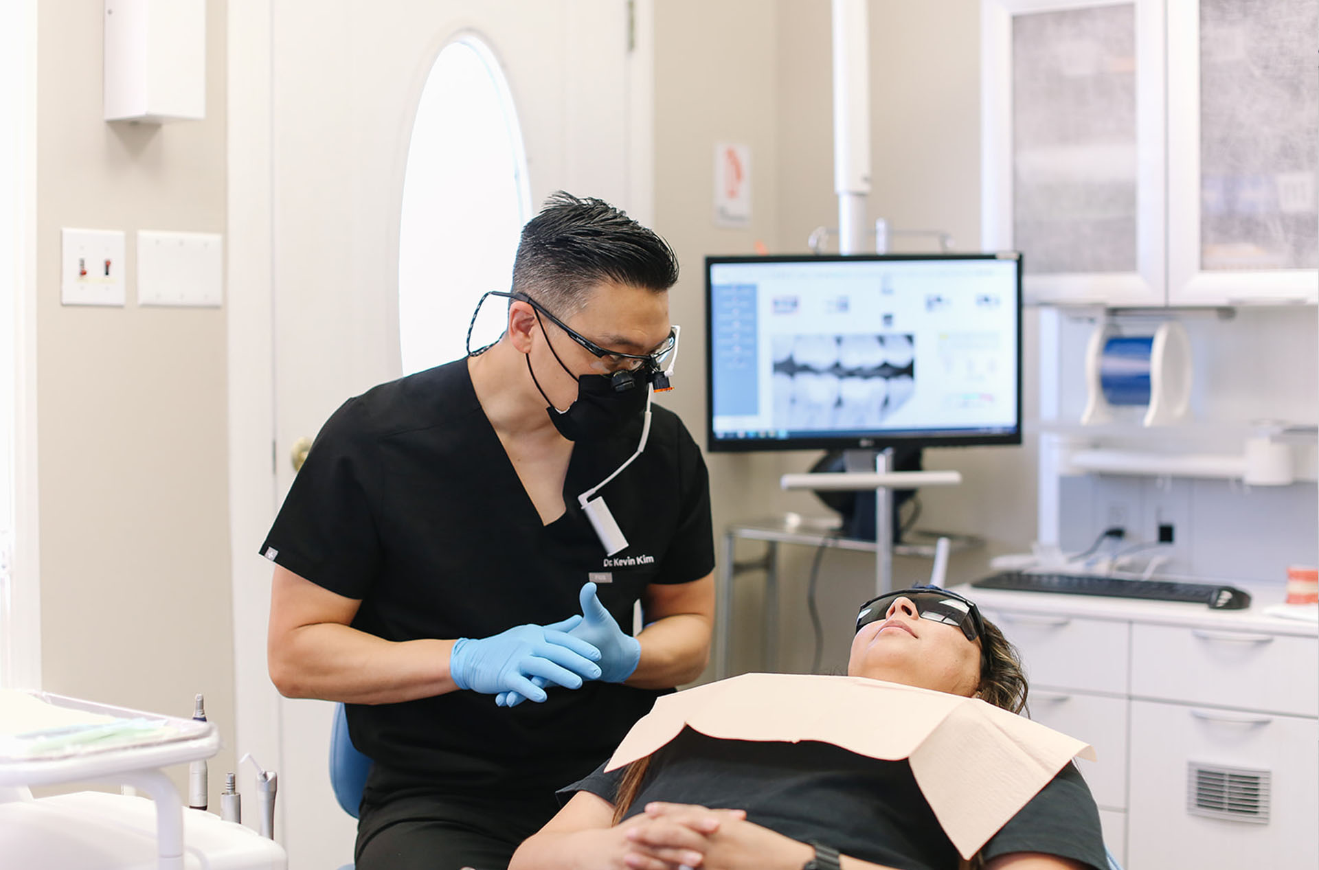 Cosmetic Dentist in Norco